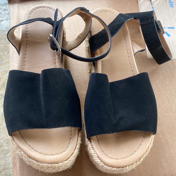 Black Soda womens sandals size 7.5 - Picture 2 of 3